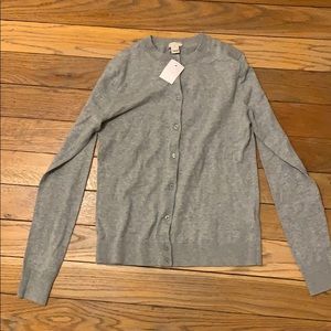 Grey long sleeved cardigan